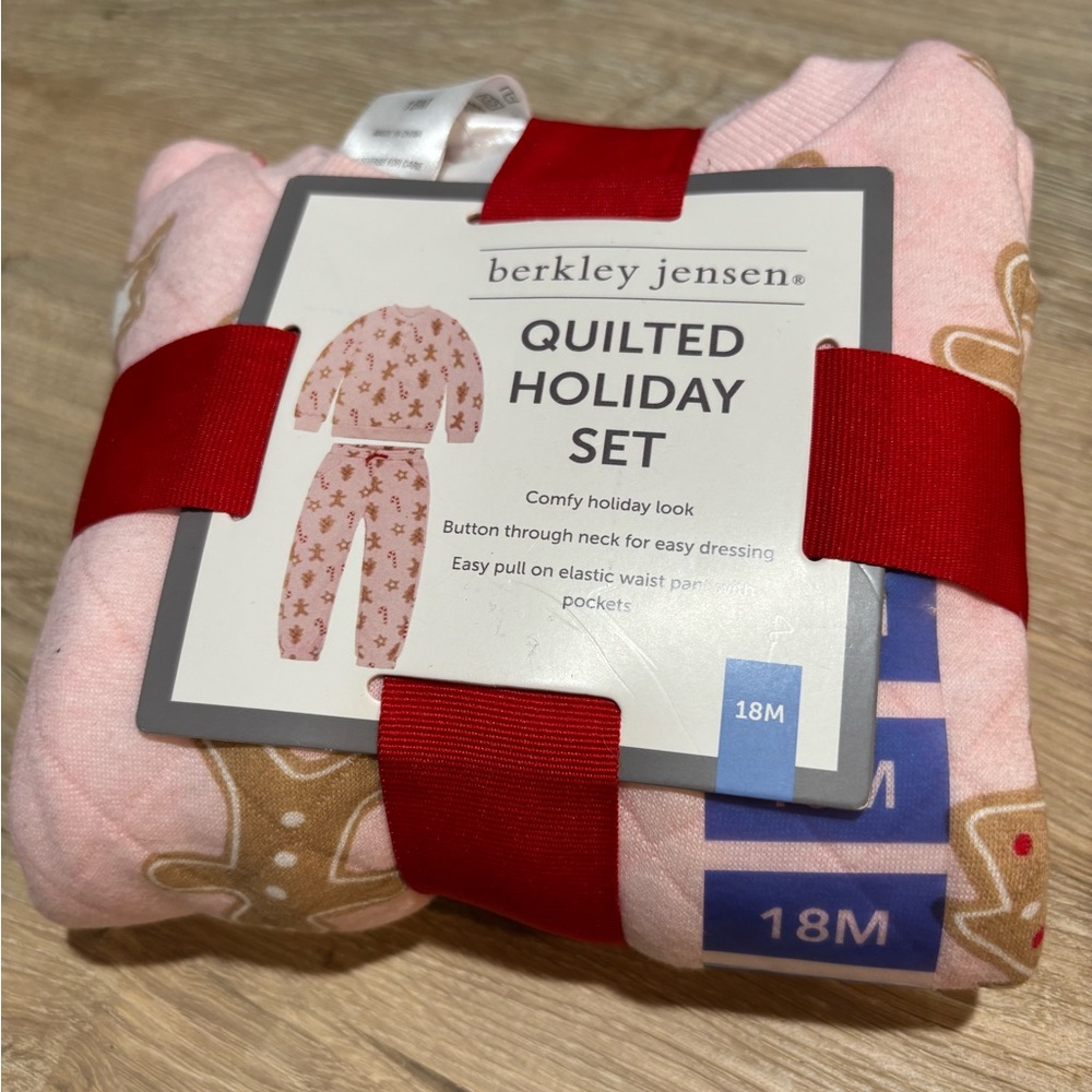 Berkley Jensen Quilted Pink Holiday Cookie Outfit for Baby Size 18 months NWT